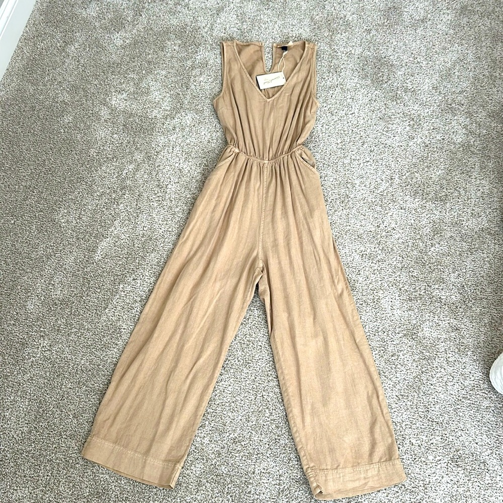 NWT Universal threads wide leg tan linen blend jumpsuit